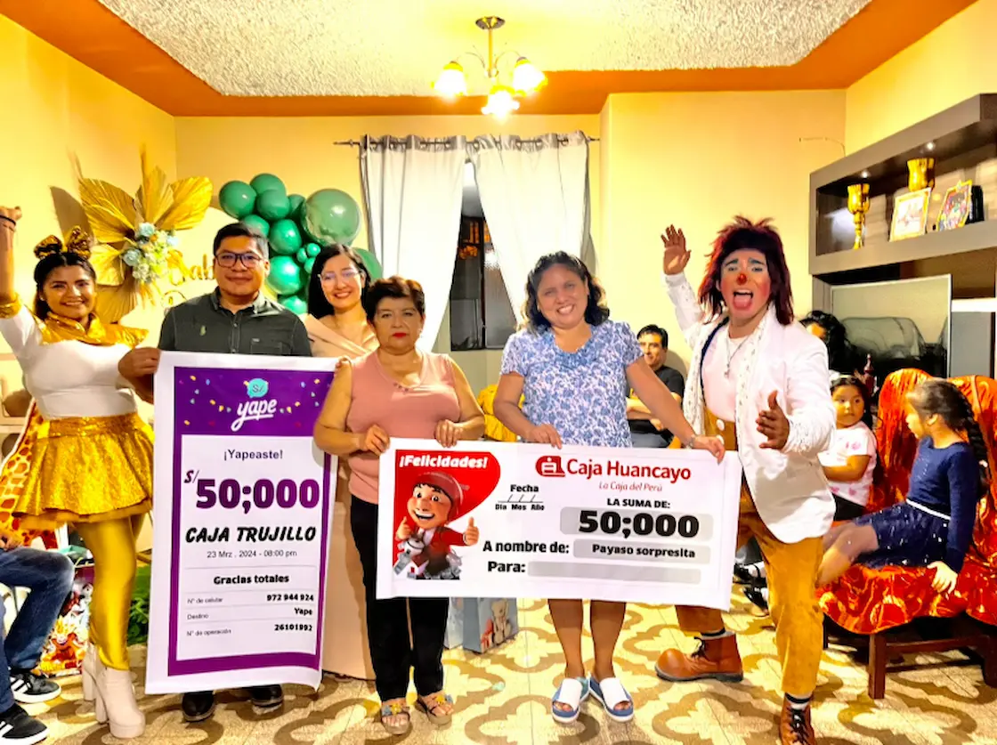 Payaso Sopresita animando en un Show Infantil